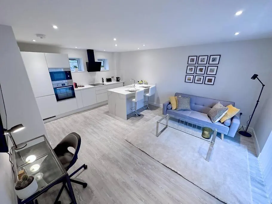 Gorgeous Apartment, 5 Mins From Canada Water, Not Lewisham As Listed! location